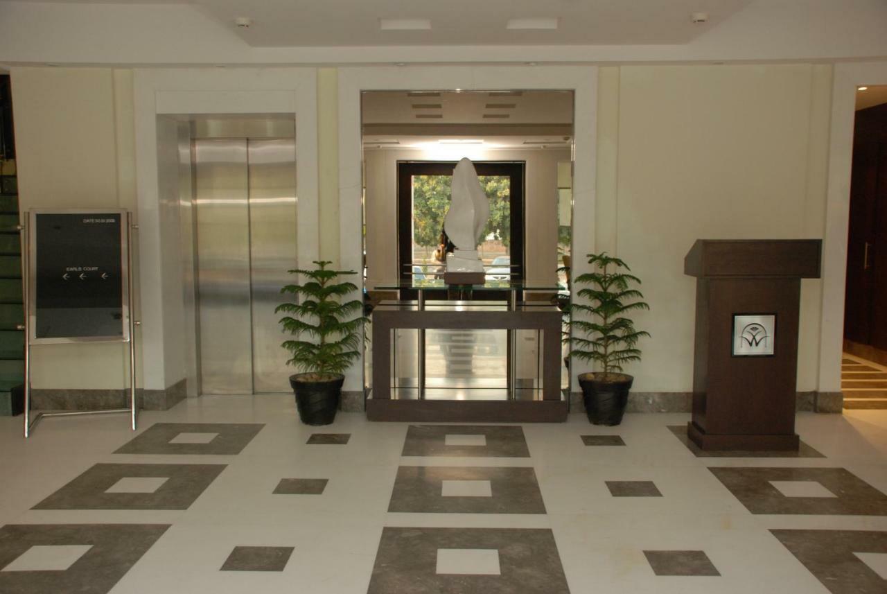 Hotel Western Court Chandīgarh Exterior foto
