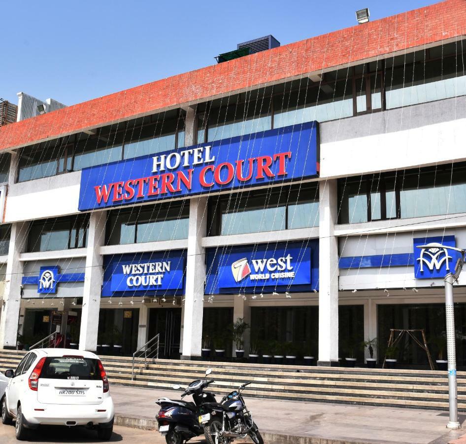 Hotel Western Court Chandīgarh Exterior foto